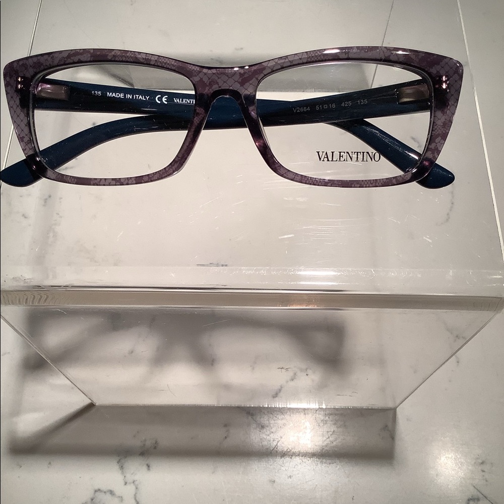 NWOT Valentino Eyeglasses Model V2564
